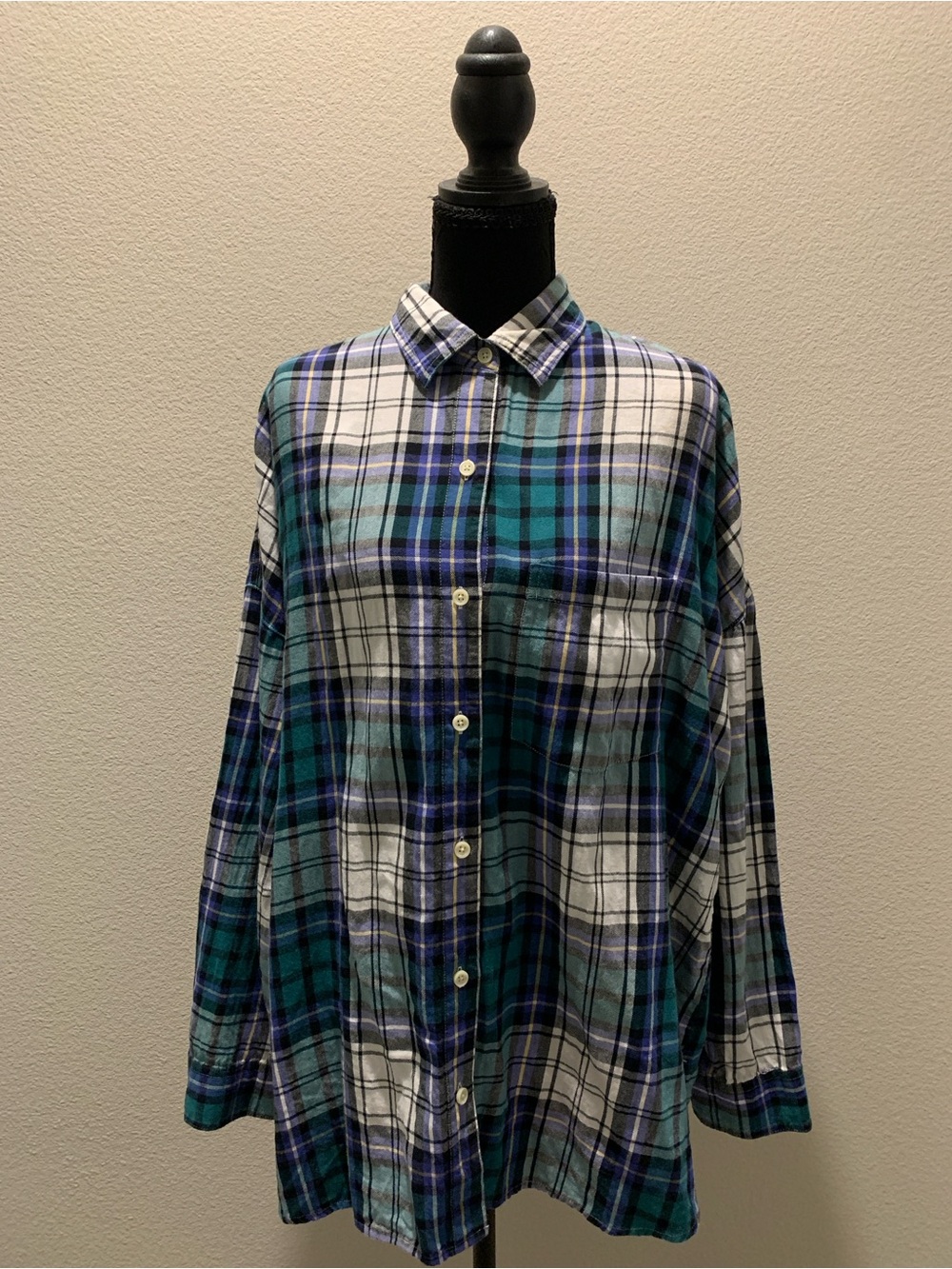 Old Navy 100% Cotton The Boyfriend Plaid Women's Button-Down Shirt